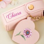 Custodia per rossetto con speccio a forma di cuore personalizzata con nome e fiore di nascita regalo di nozze per donne