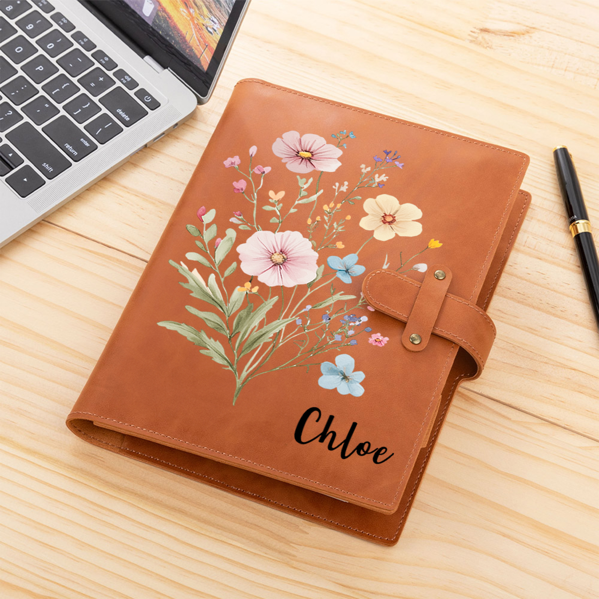 Couverture de carnet A5 en cuir PU personnalisée avec motif de fleur et nom - Cadeau anniversaire pour femme écrivaine et dessinatrice