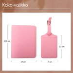 Personoitu nahkainen passi ja matkalaukkusetti sydämen muotoisella lentoreittikuviolla täydellinen matkavarustesetti matkailun ystäville