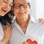 Personalizado grabado collar de la foto del corazón con el texto cumpleaños aniversario regalo para la familia amigo