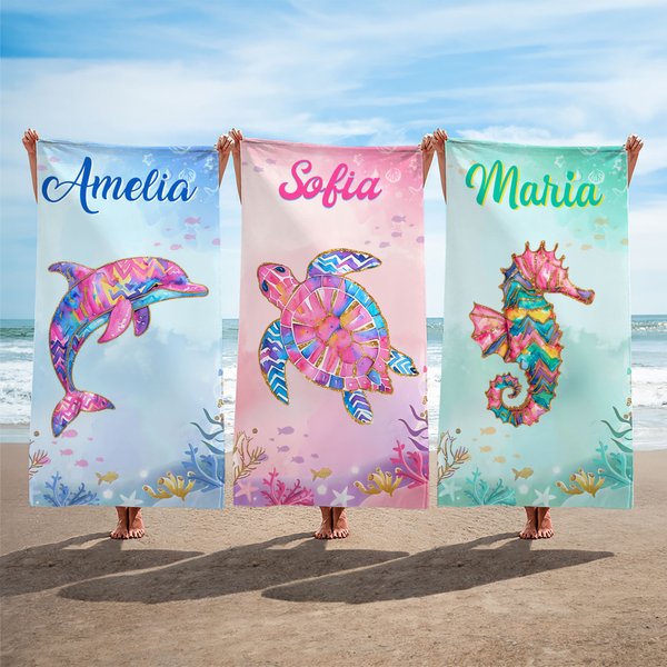 Personlig strandhandduk med havsdjur design superstor och snabbttorkande med namn perfekt present för semester eller födelsedag