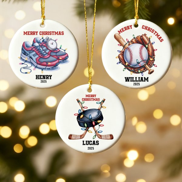 Personalizzato Festive Light Baseball Hockey Sports Ornamento di Natale in ceramica con nome Home Tree Decor Regalo di Natale per gli amanti dello sport in famiglia