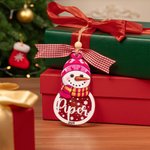 Gepersonaliseerd houten Ornament met naam van Sneeuwpop Sneeuwvlok met Jaar en Lint Schattig Kerstboom Decoratie Festival Geschenk voor Familie Kinderen