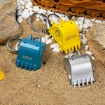 Personalized Excavator Bucket Gear Portable Keychain with Engraved Text Construction Site Daily Use Birthday Gift for Engineers Workers