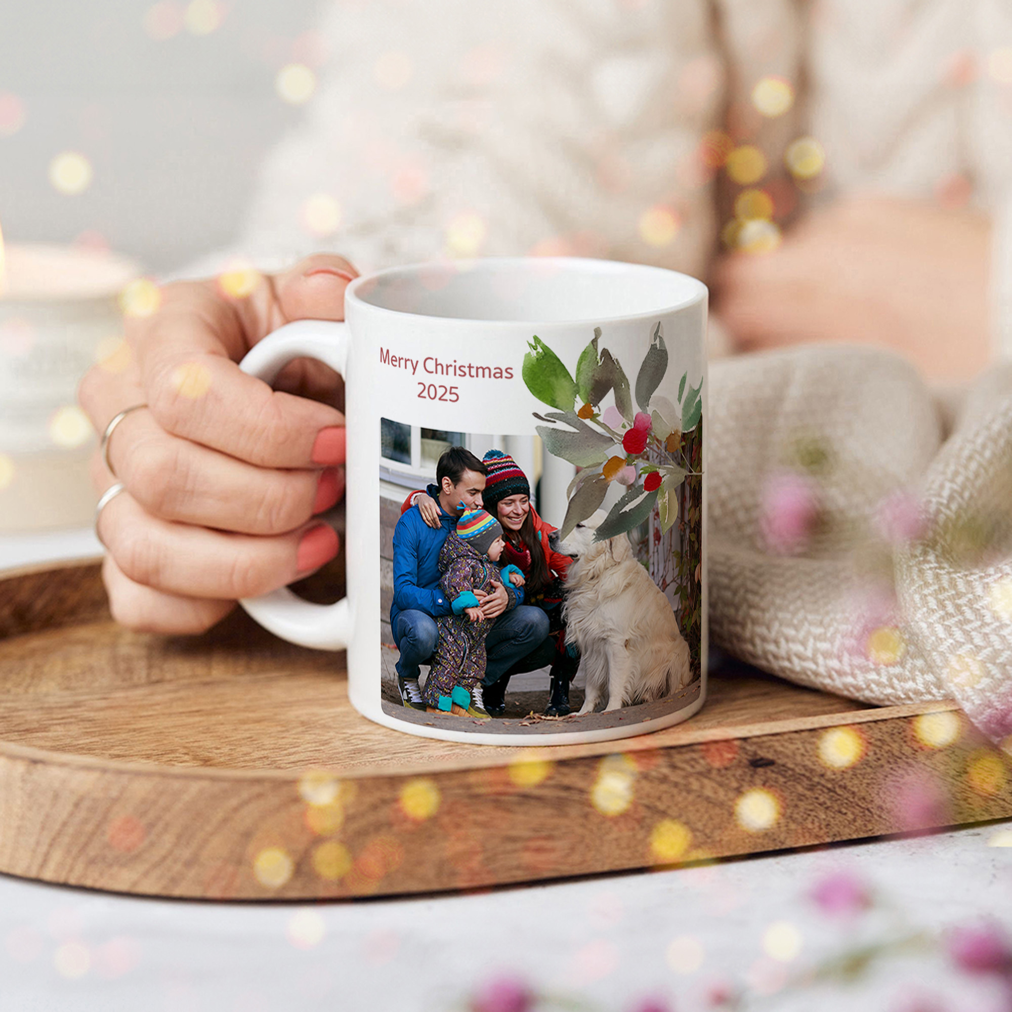 Mug personnalisé en céramique avec texte Couronne de Noël Baies rouges 11 oz 15 oz Cadeau de Noël pour les amis et la famille