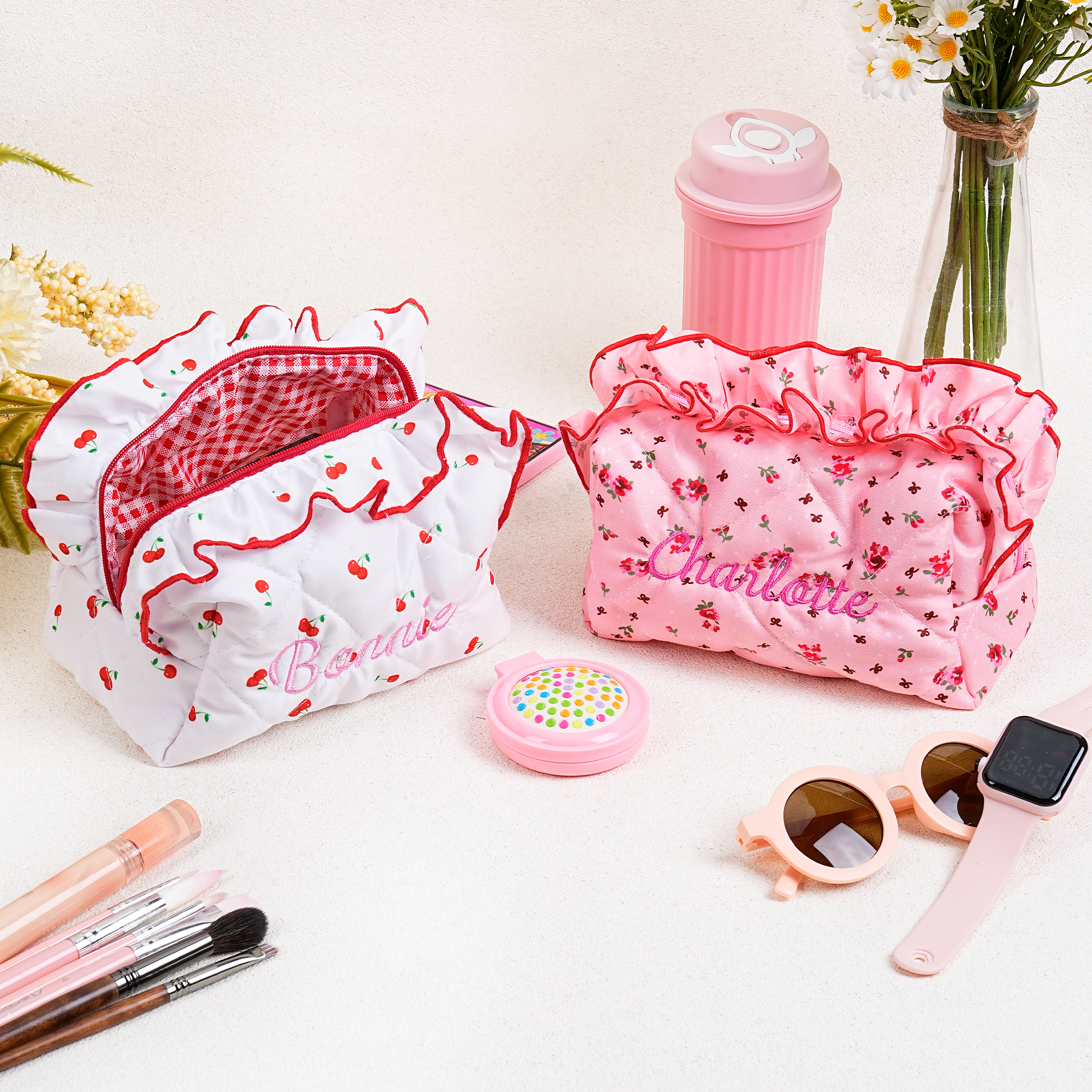 Trousse de maquillage personnalisée avec broderie de fleurs Cadeau d'anniversaire et de mariage pour les demoiselles d'honneur et les amies