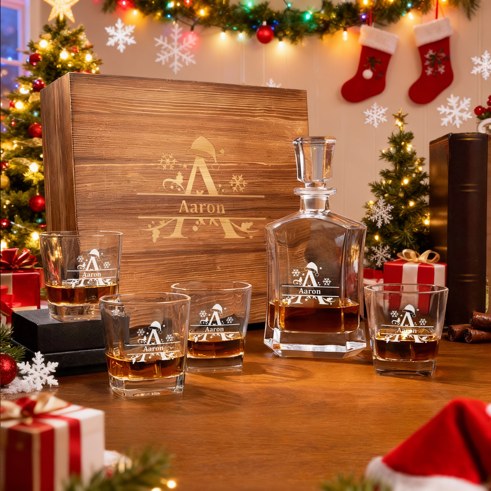 Decanter per whisky a tema natalizio personalizzato 4 bicchieri con nome e iniziali Regalo di Natale per uomini amanti del whisky