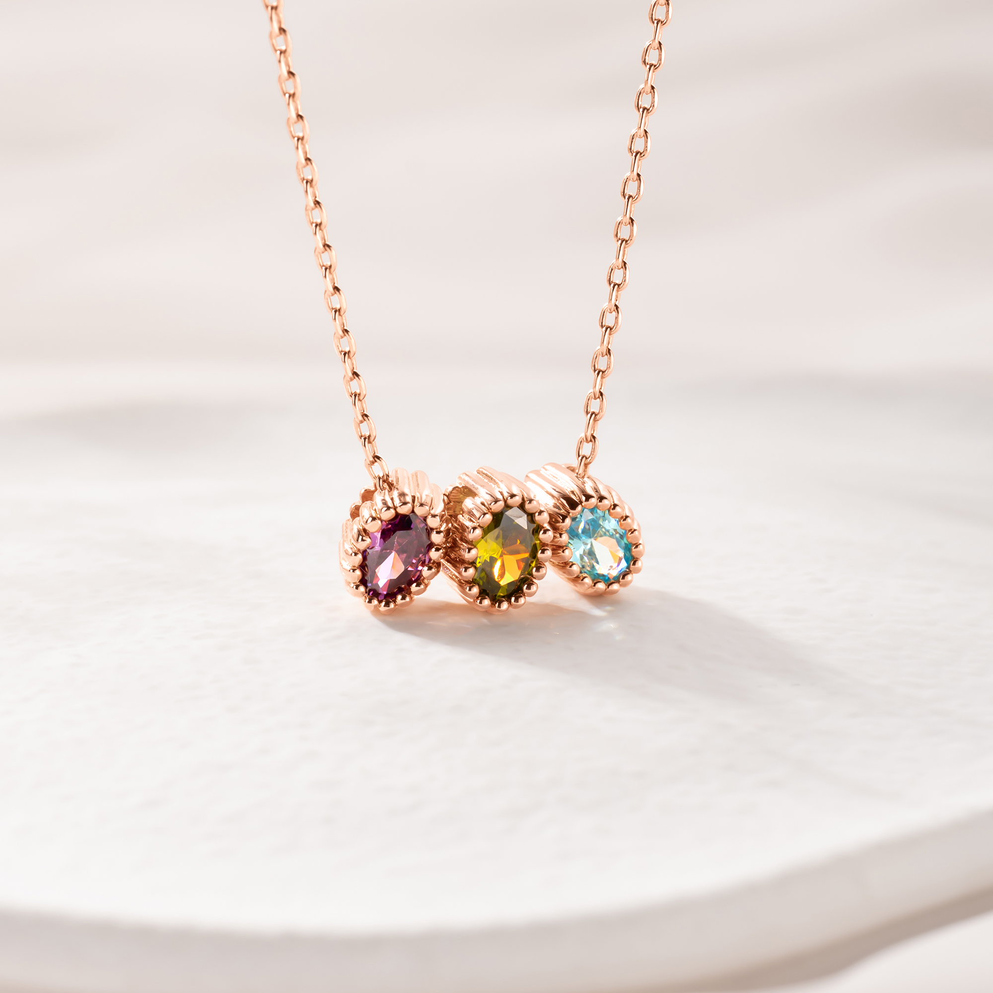 Collier personnalisé 1-9 pierres de naissance de la famille pour femmes Bijoux d'anniversaire Cadeau de fête des mères pour maman grand-mère