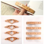 Portapagine personalizzato in legno con nome inciso accessorio per comoda lettura regalo di compleanno per amanti dei libri