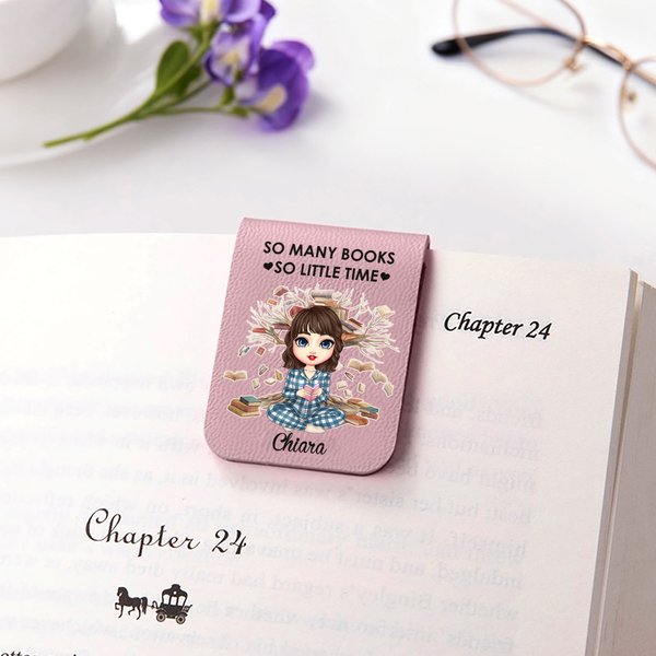 Segnalibro magnetico personalizzato in PU con personaggio e nome e testo regalo di compleanno o Natale per amici e amanti dei libri