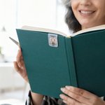 Segnalibro magnetico personalizzato in PU con personaggio e nome e testo regalo di compleanno o Natale per amici e amanti dei libri