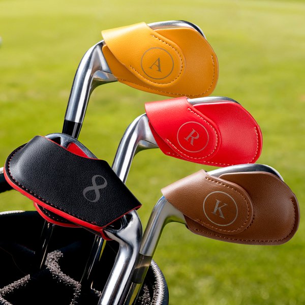 Coprire la testa della mazza da golf magnetica in pelle PU personalizzata con iniziali e numeri Strumenti per il golf Regalo di compleanno per l'amante del golf