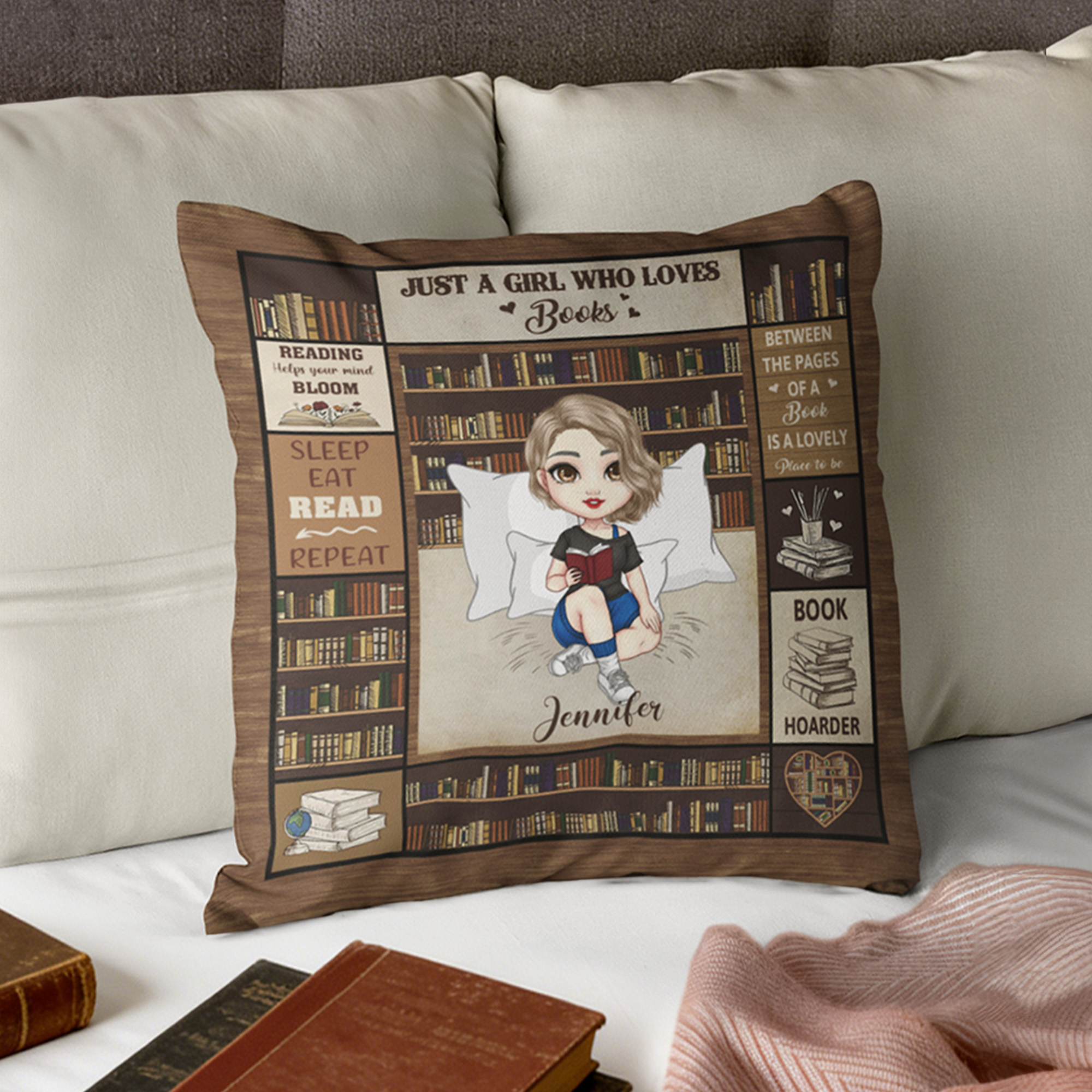 Housse de coussin personnalisée en forme de livre avec nom et titre Cadeau d'anniversaire pour les rats de bibliothèque