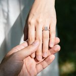 Gepersonaliseerde vierkante zilveren geboortesteen Bezel set solitaire ring Dainty sieraden dagelijkse slijtage bruiloft jubileum verjaardag cadeau voor paar bruid
