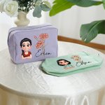 Trousse personalizzata con personaggio animato fiore di nascita e nome con cerniera e design a strisce regalo di viaggio per donne