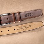 Cintura in pelle personalizzata con testo inciso Regalo per la festa del papà e l'anniversario per gli uomini