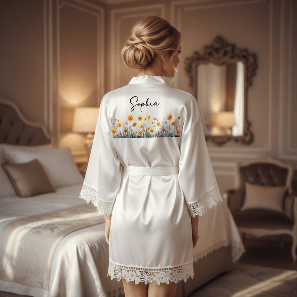 Gepersonaliseerde Geboortebloem Satijnen Kanten Badjas met Naam en Datum Vrijgezellenfeest Bruidsmeisje Huwelijkscadeau voor haar