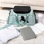 Personalisierte Geräumige Wasserdichte Pferd Reiten Tasche mit Namen Pferd Muster Große Kapazität Reiterurlaub Geschenk für Pferdeliebhaber