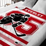 Gepersonaliseerd ijshockeyspeler silhouet zachte deken met naam en nummer Home Decor verjaardag spel cadeau voor ijshockeyspelers liefhebbers