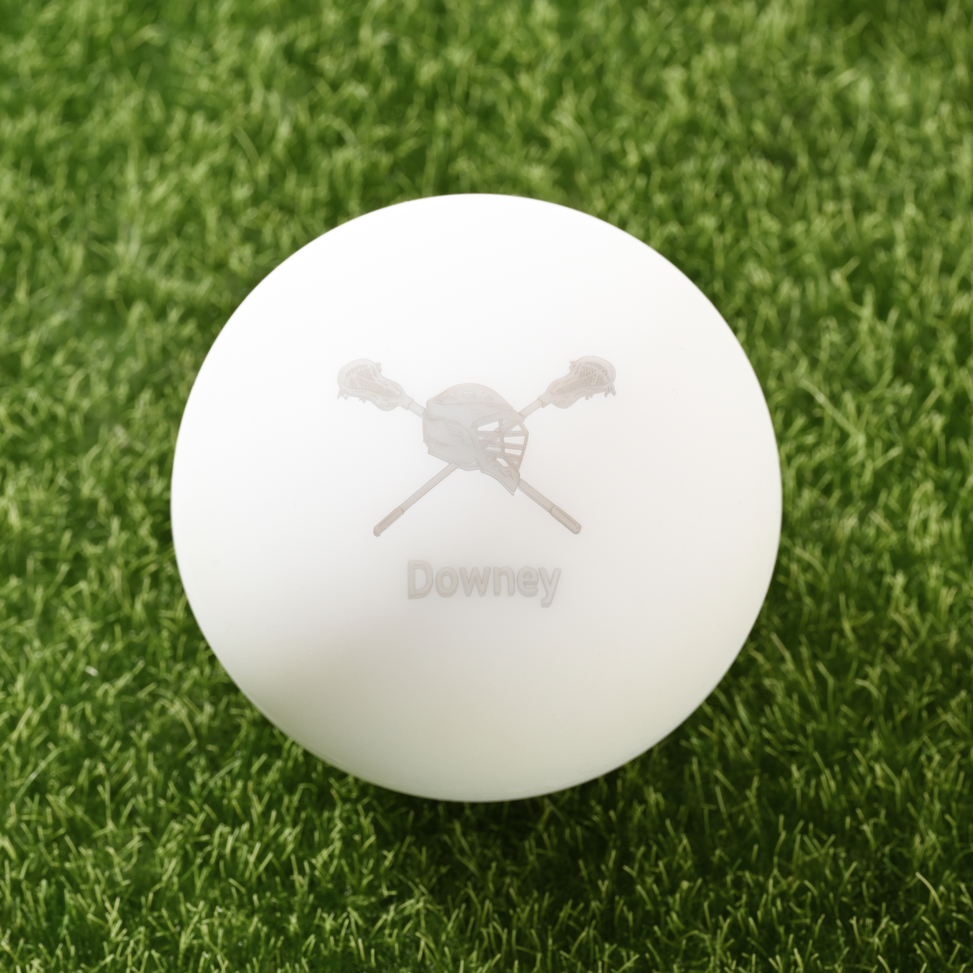 Balle de crosse personnalisée avec base en bois Cadeau d'anniversaire pour l'entraîneur, les amoureux de la crosse et les coéquipiers