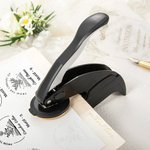 Tampon à Gaufrer Personnalisé avec Nom et Motif Gaufreuse à Thème Fleur et Livres Cadeau Anniversaire pour Amoureux de Lecture