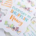 Mélangeur de tuiles de mahjong multicolore imprimé en 3D avec nom Lot de 2 accessoires de mahjong Club de mahjong Cadeau d'anniversaire pour joueur de mahjong