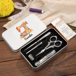 Gepersonaliseerde Patch Naaimachine 6 stuks naaigereedschap set met blikken doos en naam verjaardagscadeau voor kleermaker naaien liefhebbers