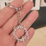 Personlig rund navnelapp nøkkelring Daglig bruk Veske dekorasjon Morsdag Familiejubileum gave til familien