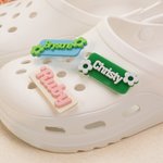 Personnalisé fleur carrée breloque chaussures multicolore avec nom chaussures décoration quotidienne porter cadeau d'anniversaire pour amis famille