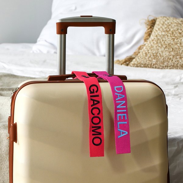 Etichetta per bagagli personalizzata con nome ricamato ideale per viaggi e spostamenti regalo di compleanno per studenti e appassionati di viaggi