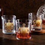 Bicchiere da whisky personalizzato in vetro da 295 ml con iniziale nome e distintivo dorato regalo di compleanno per uomini o appassionati di whisky