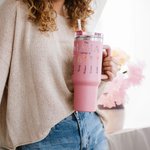 Gobelet Personnalisé avec Fleurs de Naissance et Noms Gobelet de Grande Capacité avec Anse Cadeau Fête Anniversaire pour Mère Femme