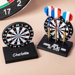 Gepersonaliseerde 3D-geprinte Darthouder met Dartbordpatroon Tekst en Standaard voor 3 Darts Bureaudecoratie Verjaardagscadeau voor Dartliefhebbers