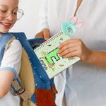 Personalisierte Osterhase Eier Initial Name A5 Spiral Notebook und Pom Puff Pen Set mit linierten Seiten Ostern Geschenk für Jungen Mädchen