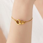 Bracciale personalizzato minimalista con nome inciso Dainty Jewelry Regalo di compleanno e anniversario per gli amici della famiglia