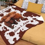 Coperta personalizzata per coppie di mucche Highland con nome, anniversario e compleanno di San Valentino.