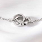 Bracciale personalizzato minimalista con nome inciso Dainty Jewelry Regalo di compleanno e anniversario per gli amici della famiglia