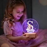 Personlig LED nattlampa med djurmotiv drömmig stjärnhimmel med namn och träläsning perfekt som dekoration eller födelsedagspresent till barnrum