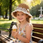 Chapeau de soleil en paille avec sangle ajustable Accessoire de plage d'été Cadeau d'anniversaire pour les jeunes enfants