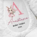 Coniglio di peluche personalizzato con nome e anno design del coniglio con cestino floreale morbido prima Pasqua regalo di compleanno per bambini