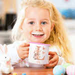 Gepersonaliseerde Watercolor Paashaas Bloemen Initiaal 12 oz Gekleurde Rand Emaille Mok met Naam Pasen Verjaardagscadeau voor Kinderen Meisjes