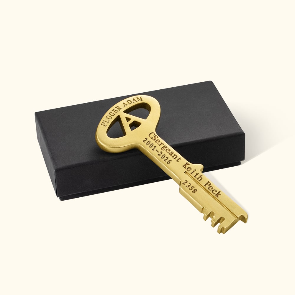 Simulation de clé de prison personnalisée Réplique de clé de cellule de prison avec boîte Décor créatif Cadeau de retraite pour gardien de prison Agent de correction