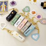 Gepersonaliseerd kristallen geboorte bloem PU lederen lippenstift tasje sleutelhanger met naam en hart-vormige spiegel verjaardagscadeau voor vrouwen bruidsmeisjes