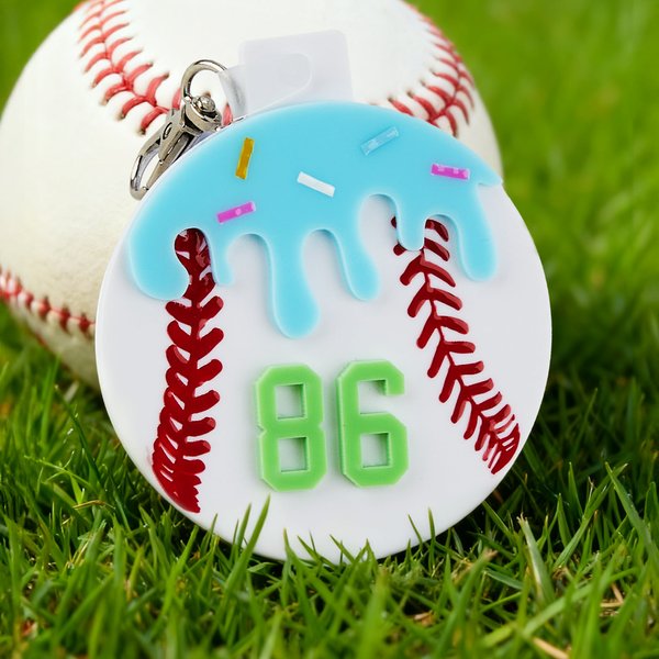 Personalisierte Eiscreme Tropf Baseball Schlüsselanhänger mit Nummer Geburtstag Team Geschenk für Trainer Baseball-Liebhaber Teamkollege