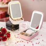 Personlig Sweet Cupid Angel PU läder smyckeskrin med namn och justerbar trefärgad LED-spegel Alla hjärtans dag Jubileumspresent för kvinnor