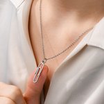 Personalisierte Büroklammer Halskette mit eingraviertem Namen Modeschmuck täglichen Gebrauch Geburtstag Geschenk für Frauen Büroangestellte
