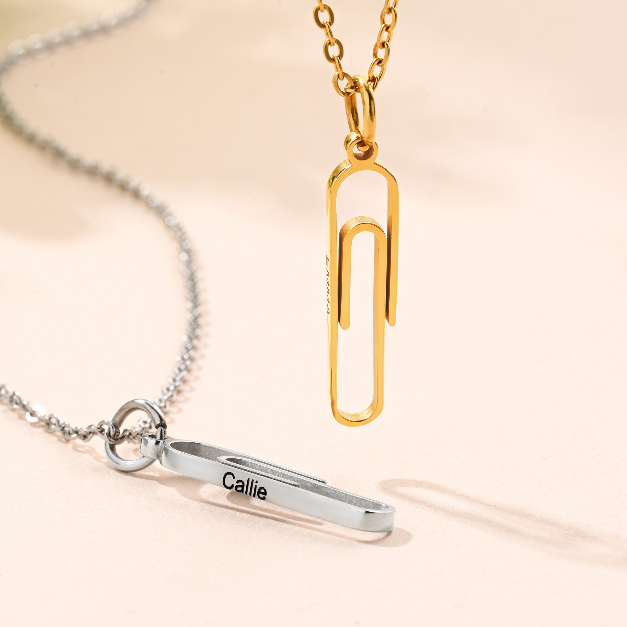 Collier de trombones personnalisés avec nom gravé Bijoux de mode Cadeau d'anniversaire à usage quotidien pour les femmes employées de bureau