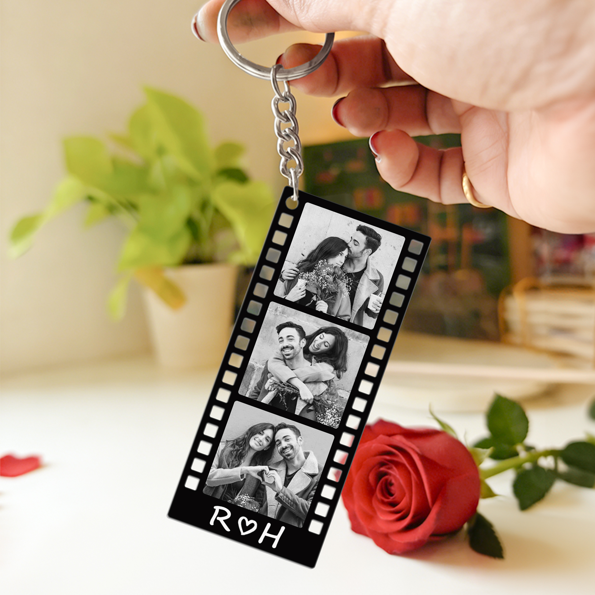Porte-clés personnalisé en acrylique avec texte et initiales 3 photos de films Anniversaire Saint-Valentin Cadeau commémoratif pour amis Couples