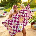 Personifierad Multicolor Floral Grid Quick Dry Oversized Beach Handduk med namn Travel Essentials Födelsedag Sommar Semester Party Present för kvinnor