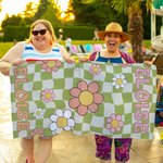 Personifierad Multicolor Floral Grid Quick Dry Oversized Beach Handduk med namn Travel Essentials Födelsedag Sommar Semester Party Present för kvinnor